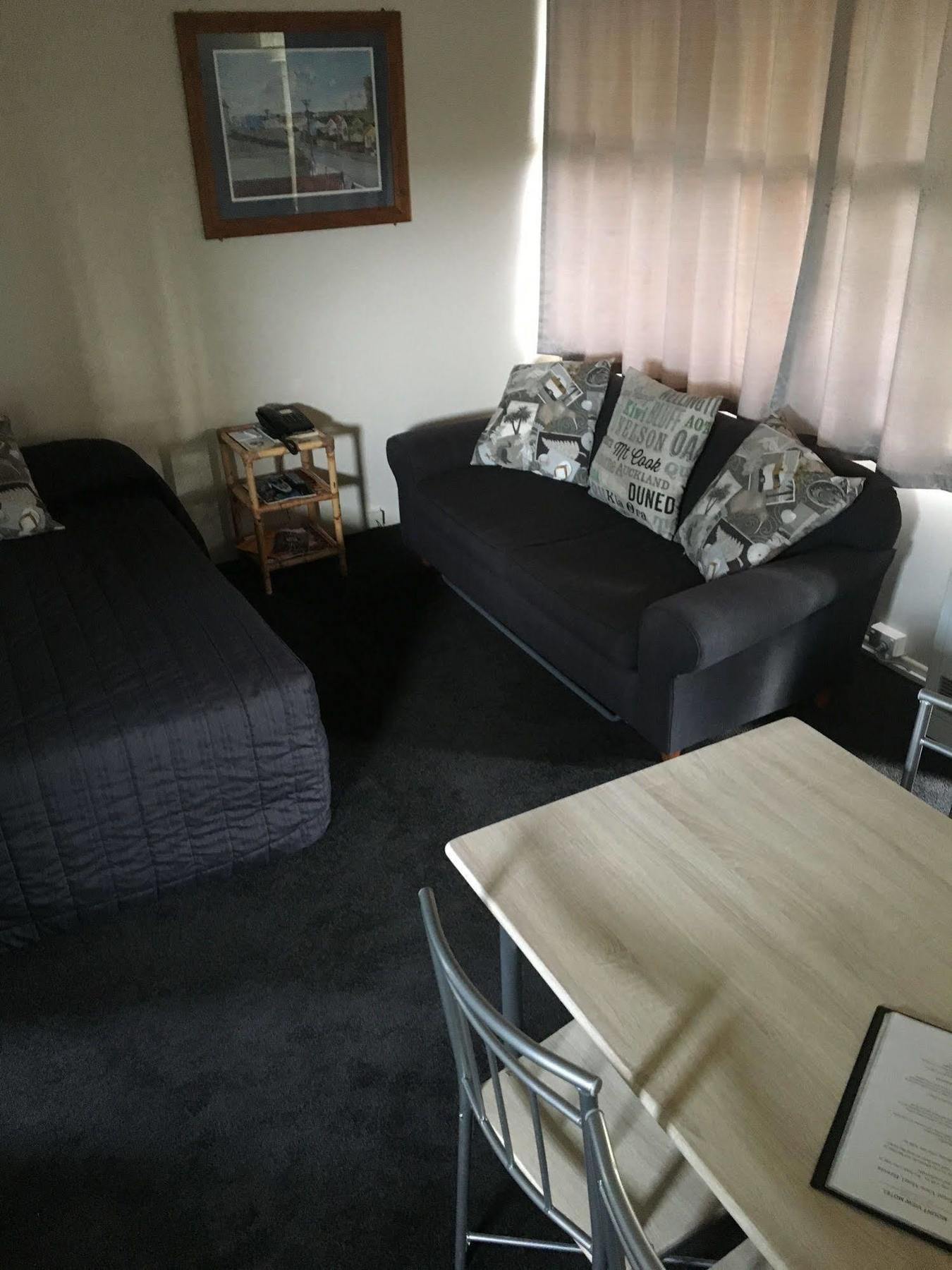 Mount View Motel 4*