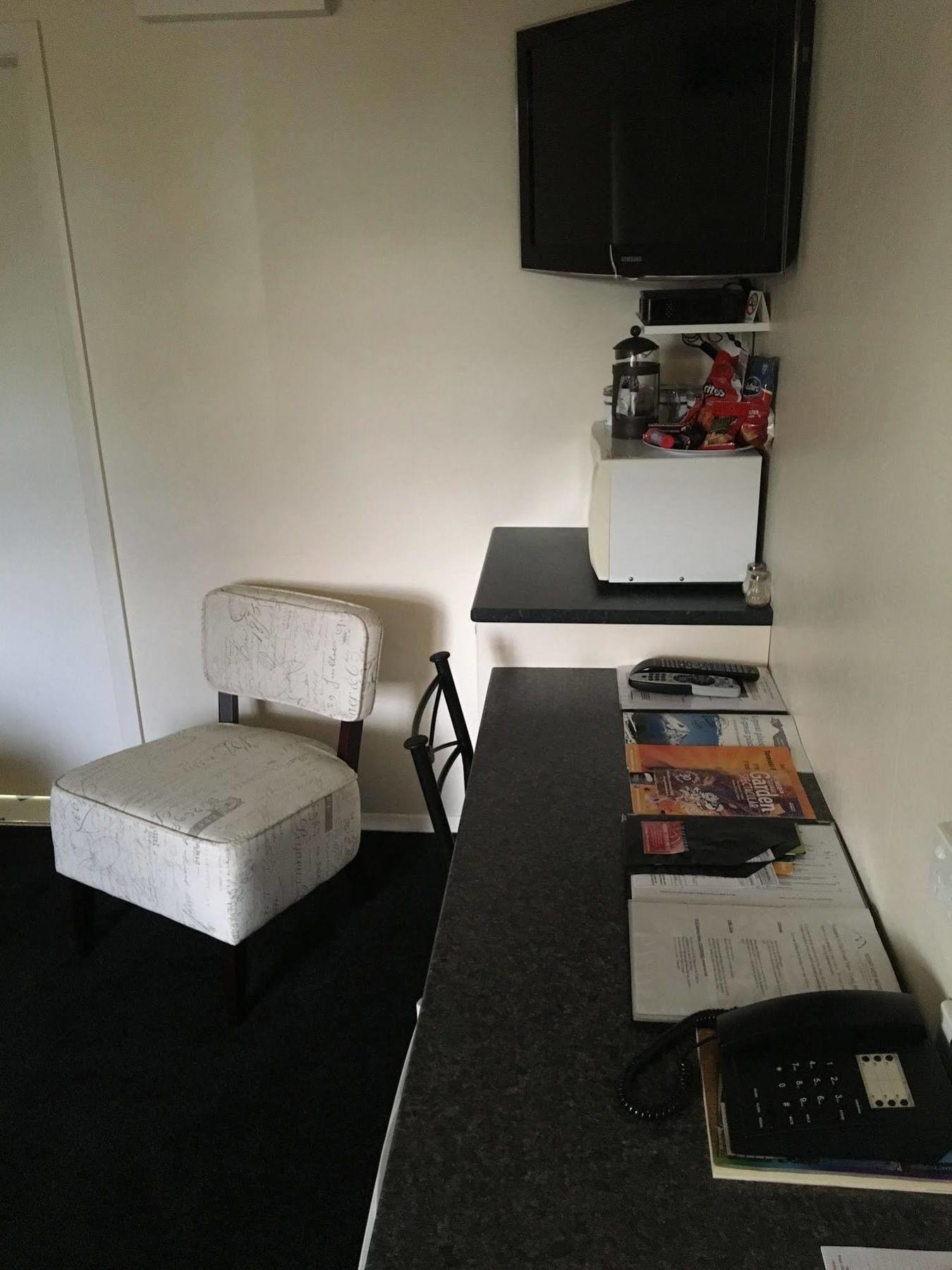 Mount View Motel 4*