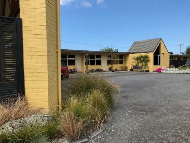 Mount View Motel 4*